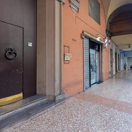 Street San Felice 6 Center * بولونيا