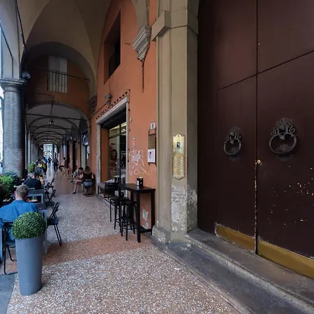 Street San Felice 6 Center * Bologna