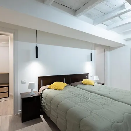 Street San Felice 6 Center Apartment *